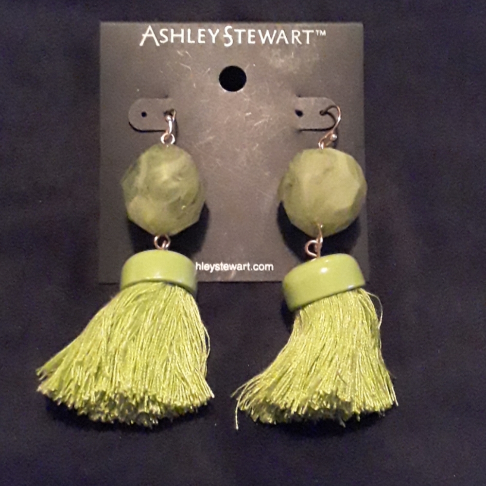 Women's NWT Ashley Stewart Earrings